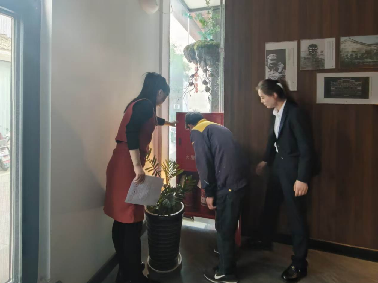 “筑牢安全防线,守护平安假期”资产运营公司开展五一节前安全大检查